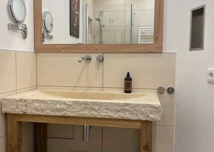 Appartement Im Chateau D'esprit Höhr-Grenzhausen